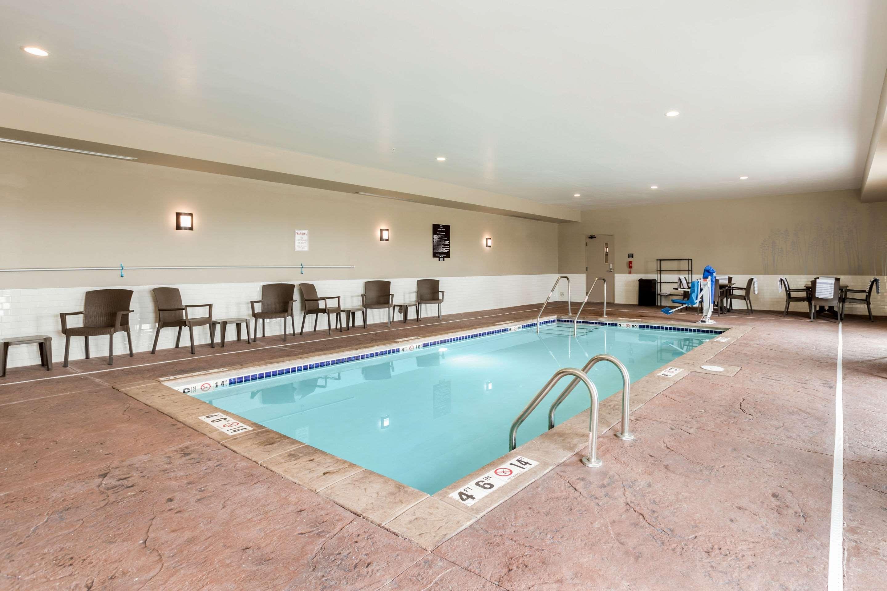 Hotel Sleep & Near Jordan Creek West Des Moines